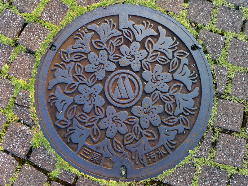 Illustration for article titled The Manhole Covers in Japan Are Absolutely Beautiful
